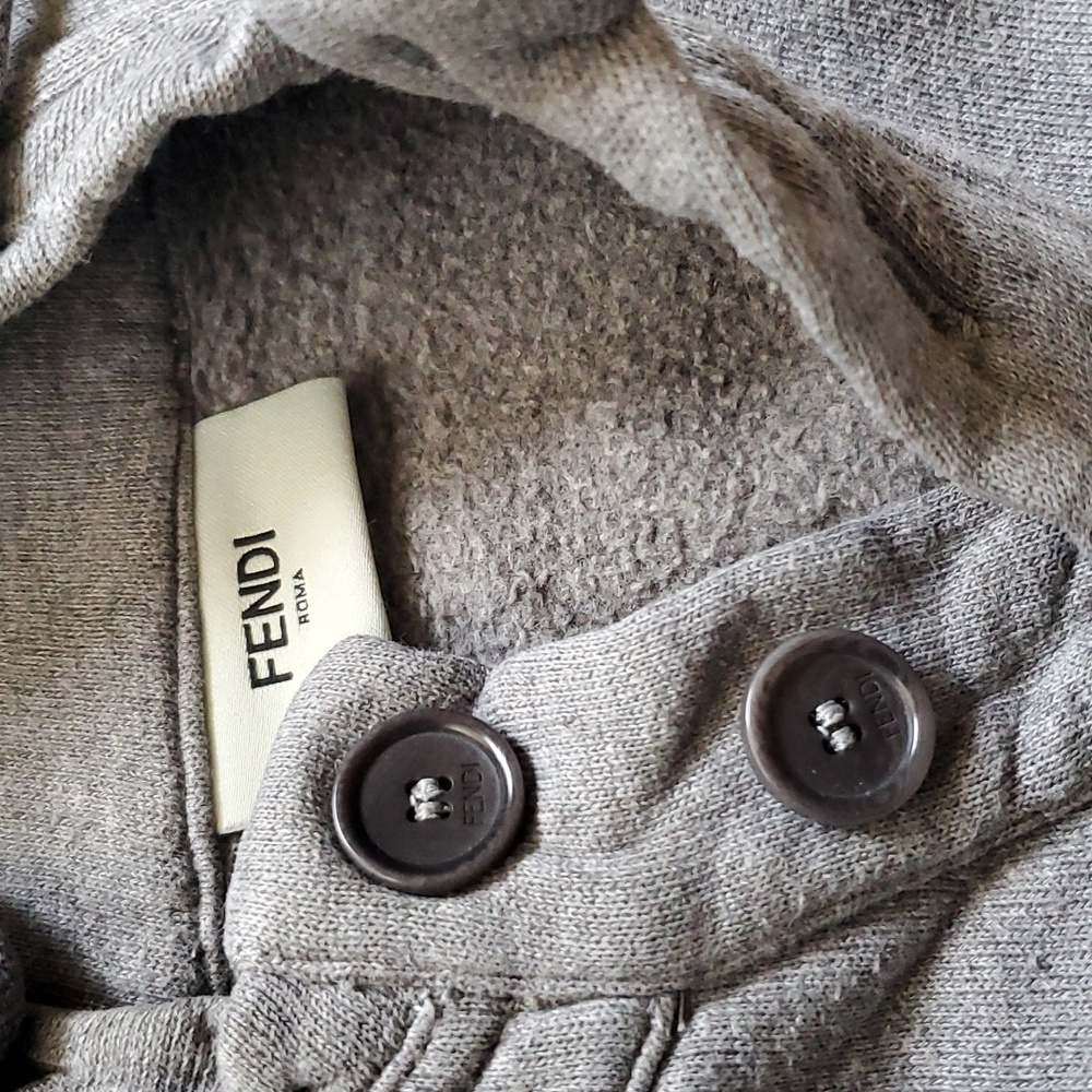 Fendi. Flash $ - Picture 2 of 9